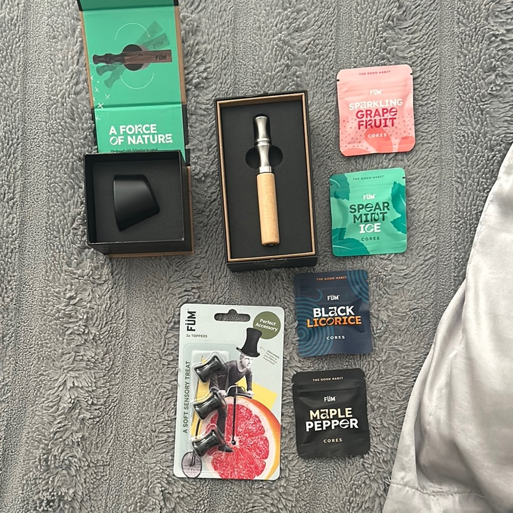 FUM Essential Oil Diffuser with Flavor Cores